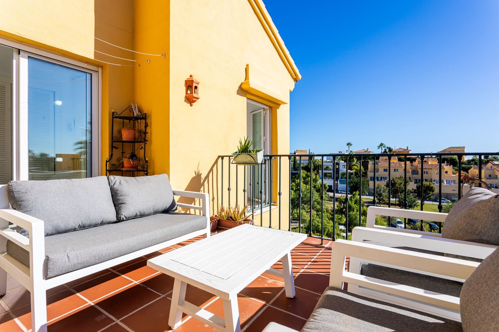 2 soveværelse Lejlighed til salg i Riviera del Sol med swimmingpool garage - € 285.000 (Ref: 9426734)