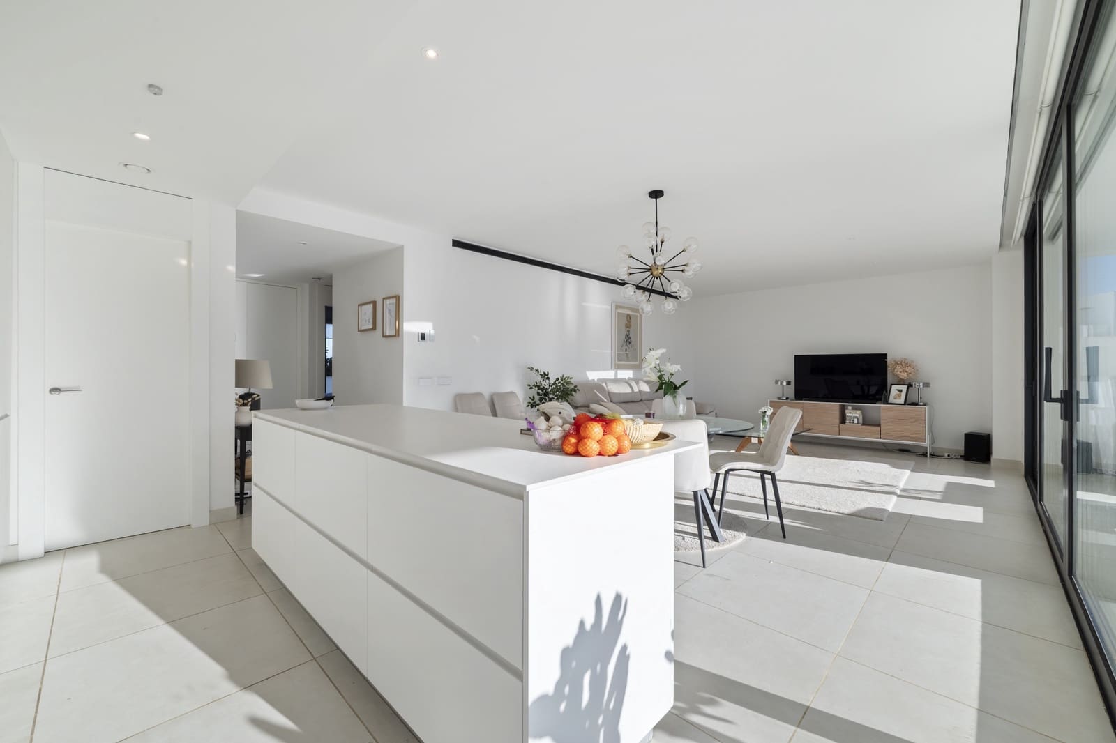 2 bedroom Apartment for sale in Fuengirola with pool garage - € 575,000 (Ref: 9430718)