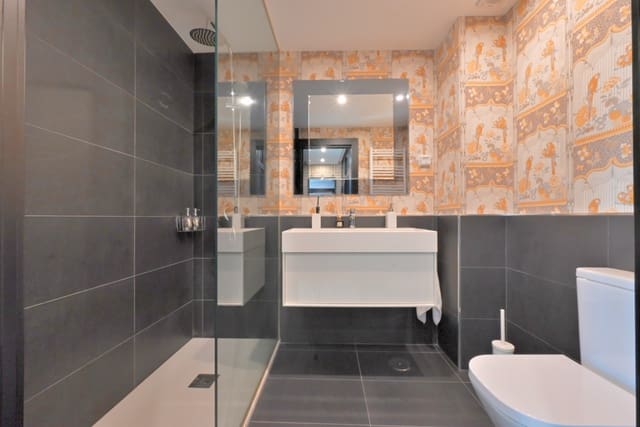 4 chambre Maison de Ville à vendre à Calahonda, Mijas avec piscine garage - 655 000 € (Ref: 9430719)