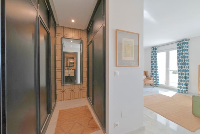 4 chambre Maison de Ville à vendre à Calahonda, Mijas avec piscine garage - 655 000 € (Ref: 9430719)