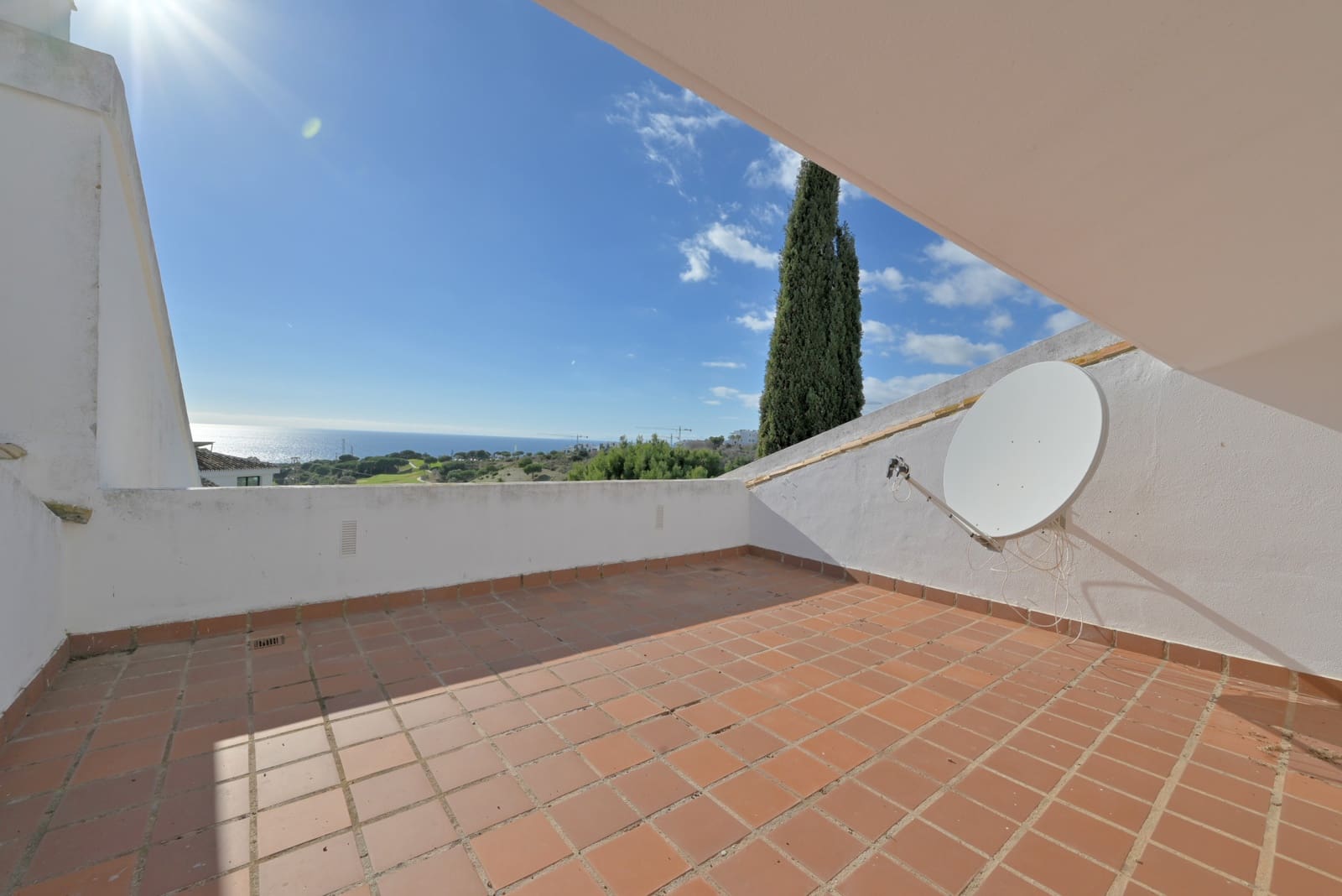 4 chambre Maison de Ville à vendre à Calahonda avec piscine garage - 655 000 € (Ref: 9430719)