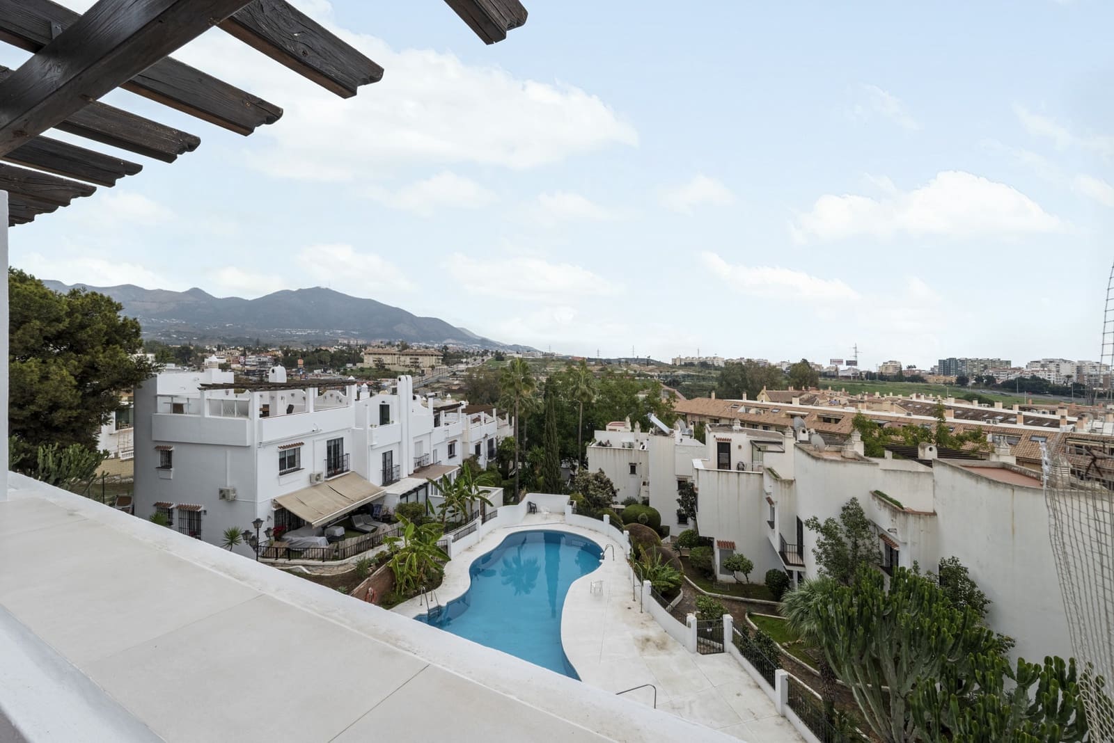 3 chambre Maison de Ville à vendre à Mijas Costa avec piscine garage - 340 000 € (Ref: 9451706)