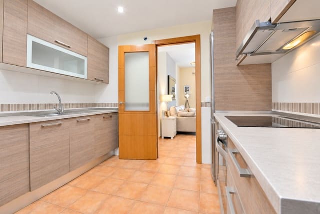 2 soveværelse Penthouse til salg i Marbella - € 399.995 (Ref: 9470120)