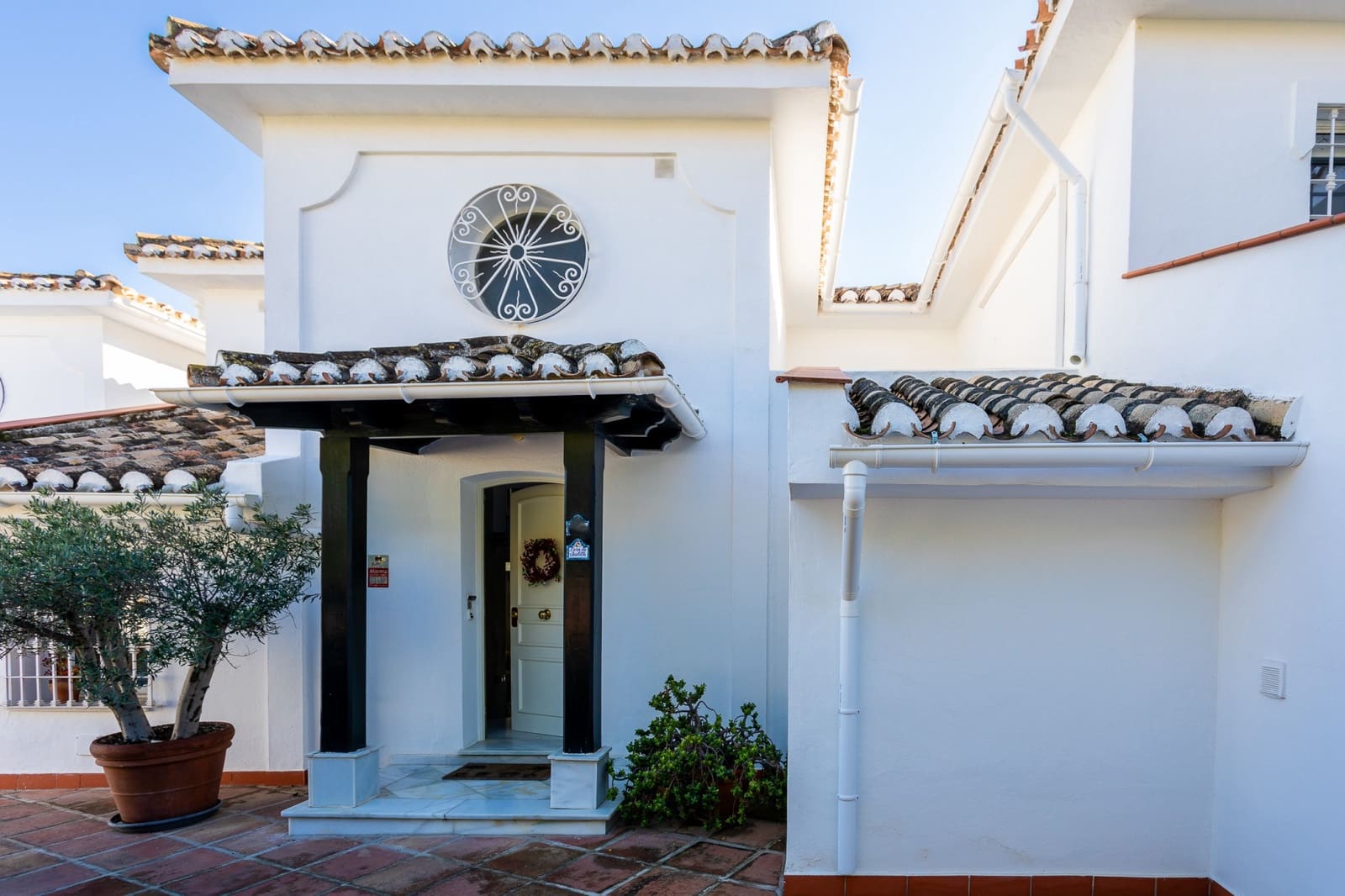 3 chambre Maison de Ville à vendre à Calahonda avec piscine garage - 719 000 € (Ref: 9471892)