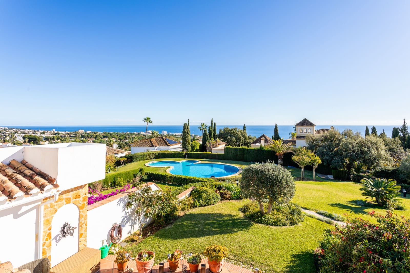 3 chambre Maison de Ville à vendre à Calahonda avec piscine garage - 719 000 € (Ref: 9471892)