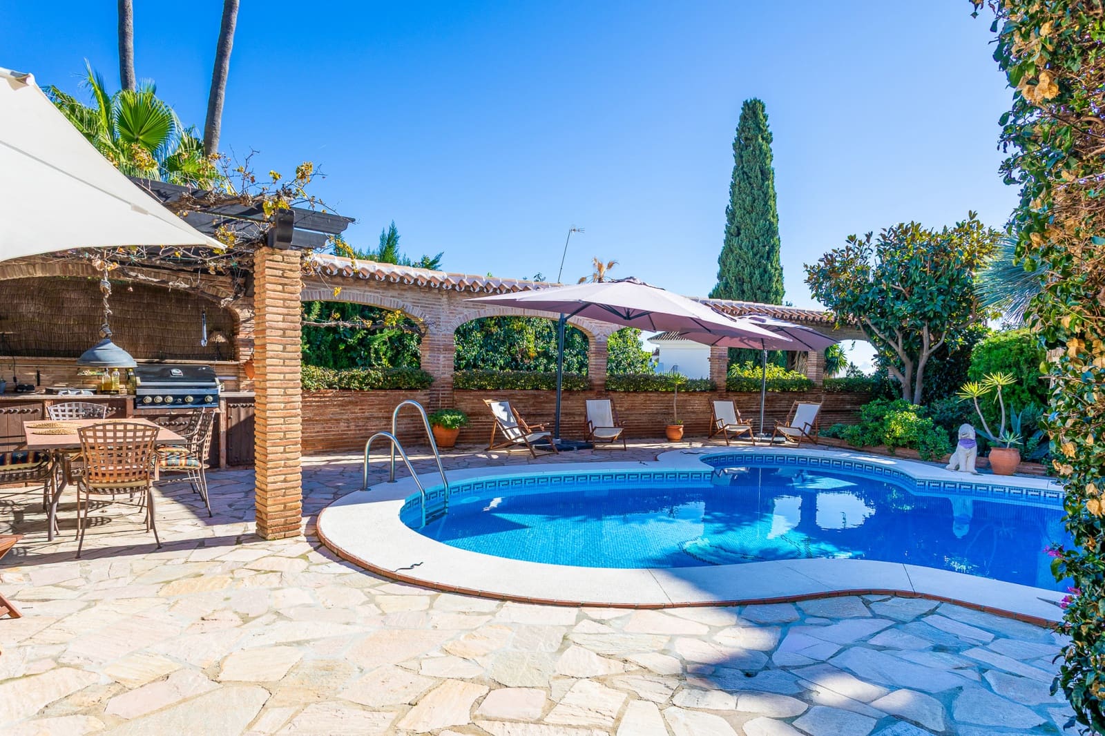 5 bedroom Villa for sale in Riviera del Sol with pool garage - € 1,095,000 (Ref: 9473658)