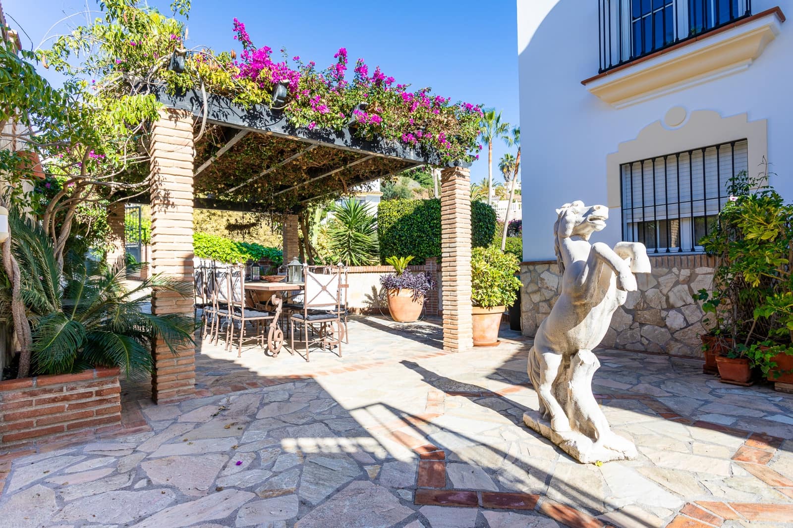 5 bedroom Villa for sale in Riviera del Sol with pool garage - € 1,095,000 (Ref: 9473658)