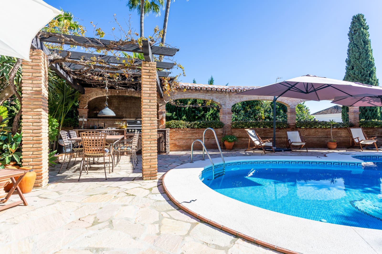 5 bedroom Villa for sale in Riviera del Sol with pool garage - € 1,095,000 (Ref: 9473658)