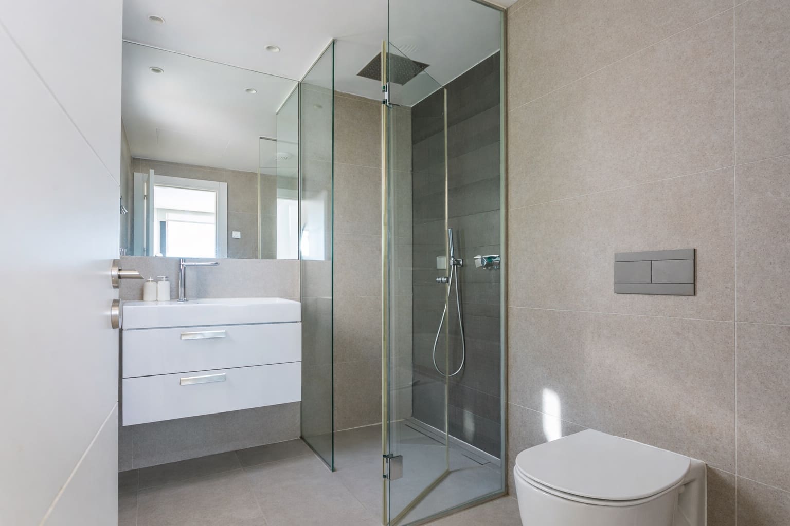 3 bedroom Villa for sale in La Cala de Mijas with pool garage - € 1,550,000 (Ref: 9473659)