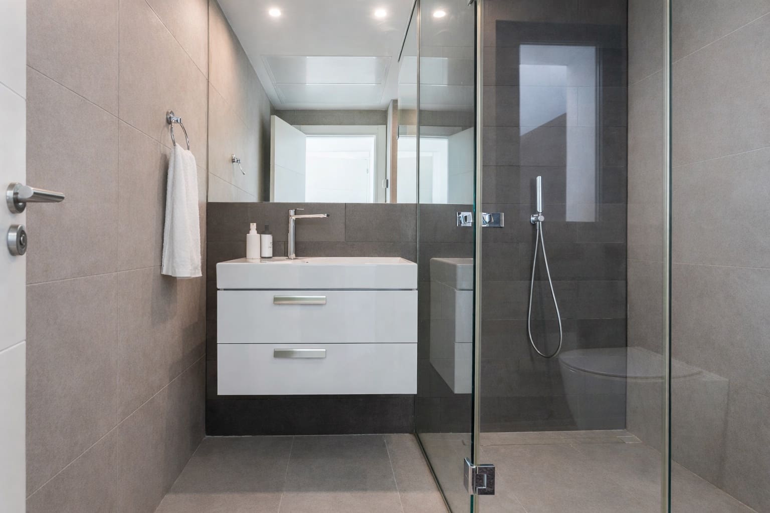 3 bedroom Villa for sale in La Cala de Mijas with pool garage - € 1,550,000 (Ref: 9473659)