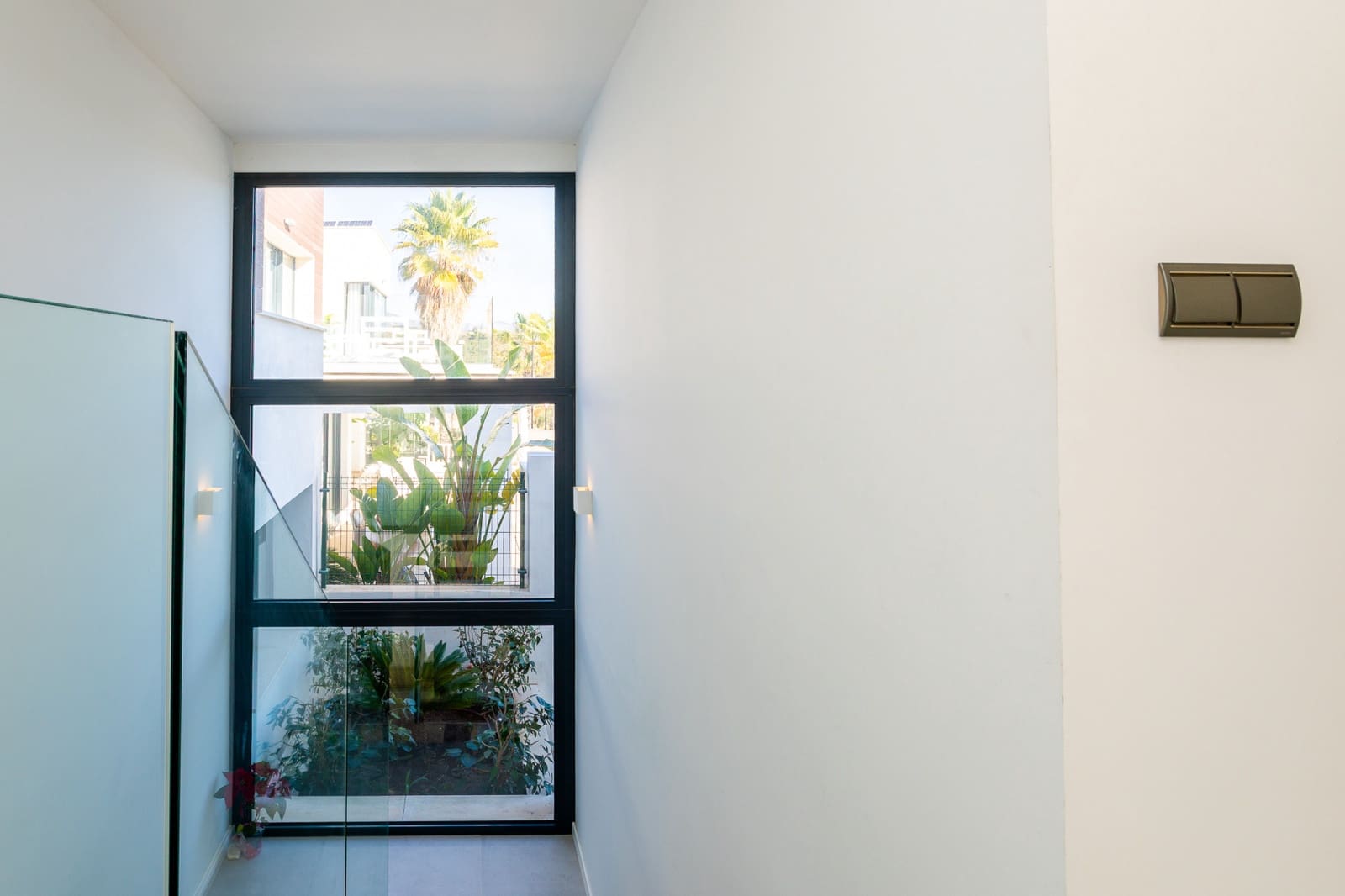 3 bedroom Villa for sale in La Cala de Mijas with pool garage - € 1,550,000 (Ref: 9473659)