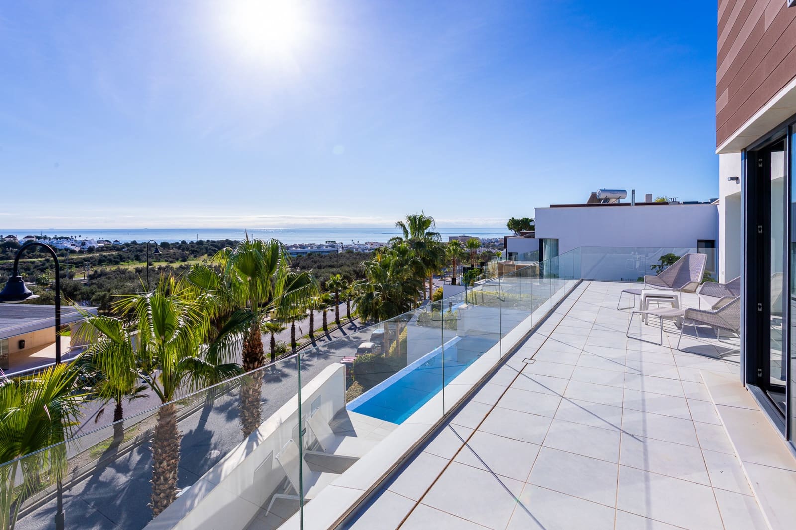3 bedroom Villa for sale in La Cala de Mijas with pool garage - € 1,550,000 (Ref: 9473659)