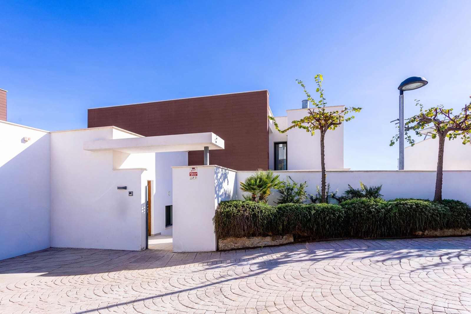 3 bedroom Villa for sale in La Cala de Mijas with pool garage - € 1,550,000 (Ref: 9473659)