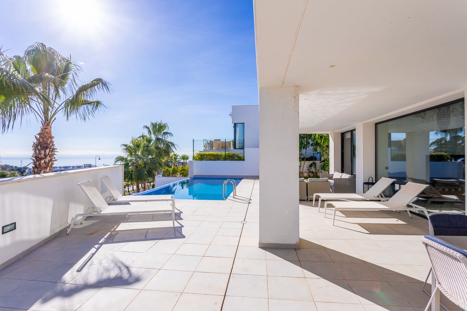 3 bedroom Villa for sale in La Cala de Mijas with pool garage - € 1,550,000 (Ref: 9473659)