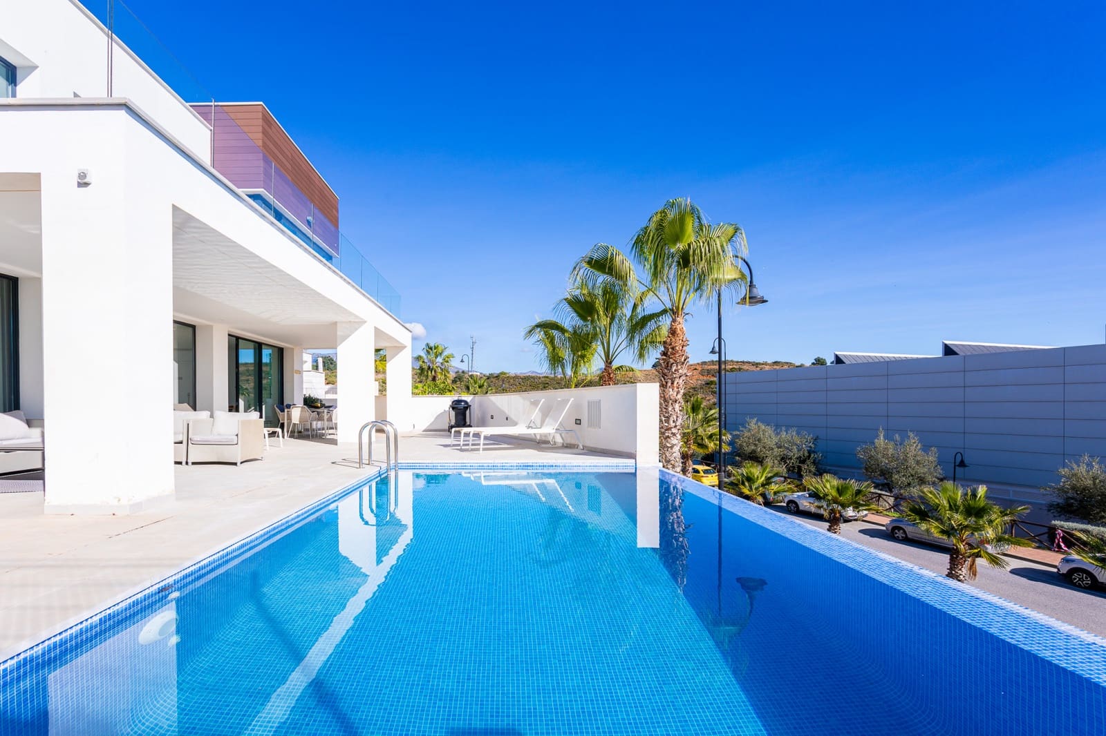 3 bedroom Villa for sale in La Cala de Mijas with pool garage - € 1,550,000 (Ref: 9473659)