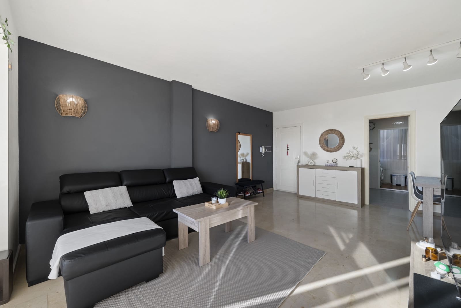 2 bedroom Apartment for sale in Riviera del Sol with pool garage - € 279,000 (Ref: 9518285)