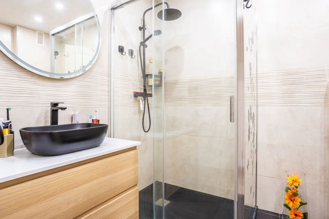 2 slaapkamer Appartement te koop in Marbella met zwembad garage - € 529.000 (Ref: 9567887)