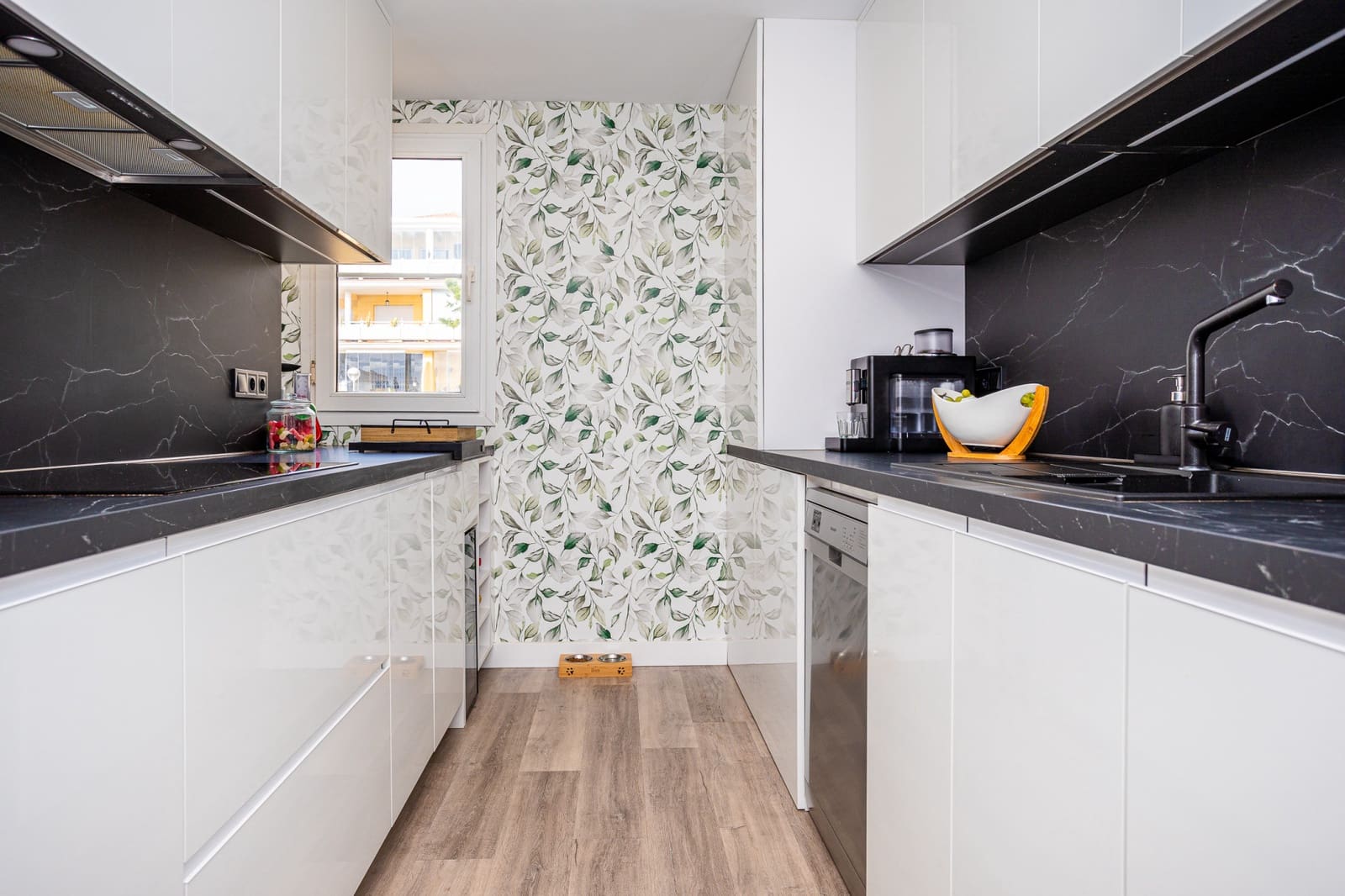 2 slaapkamer Appartement te koop in Marbella met zwembad garage - € 529.000 (Ref: 9567887)