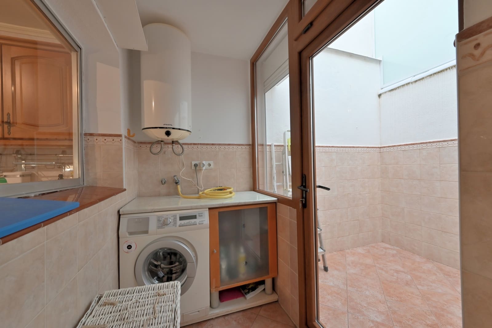 3 makuuhuone Omakotitalo myytävänä paikassa Fuengirola mukana 
autotalli - 479 000 € (Ref: 9567888)