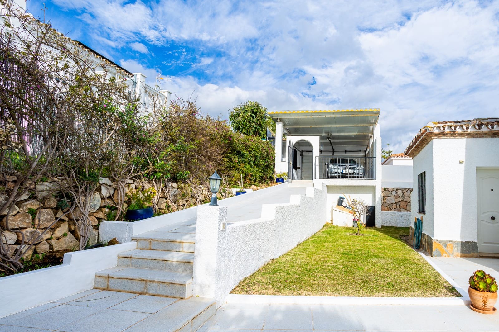 4 soverom Villa til salgs i Calahonda med svømmebasseng garasje - € 1 095 000 (Ref: 9570363)