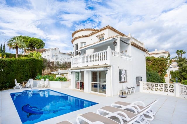 4 sypialnia Willa na sprzedaż w Calahonda, Mijas z basenem garażem - 1 029 000 € (Ref: 9570363)