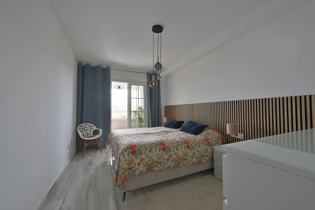 2 sypialnia Apartament na sprzedaż w Marbella z garażem - 525 000 € (Ref: 9585248)