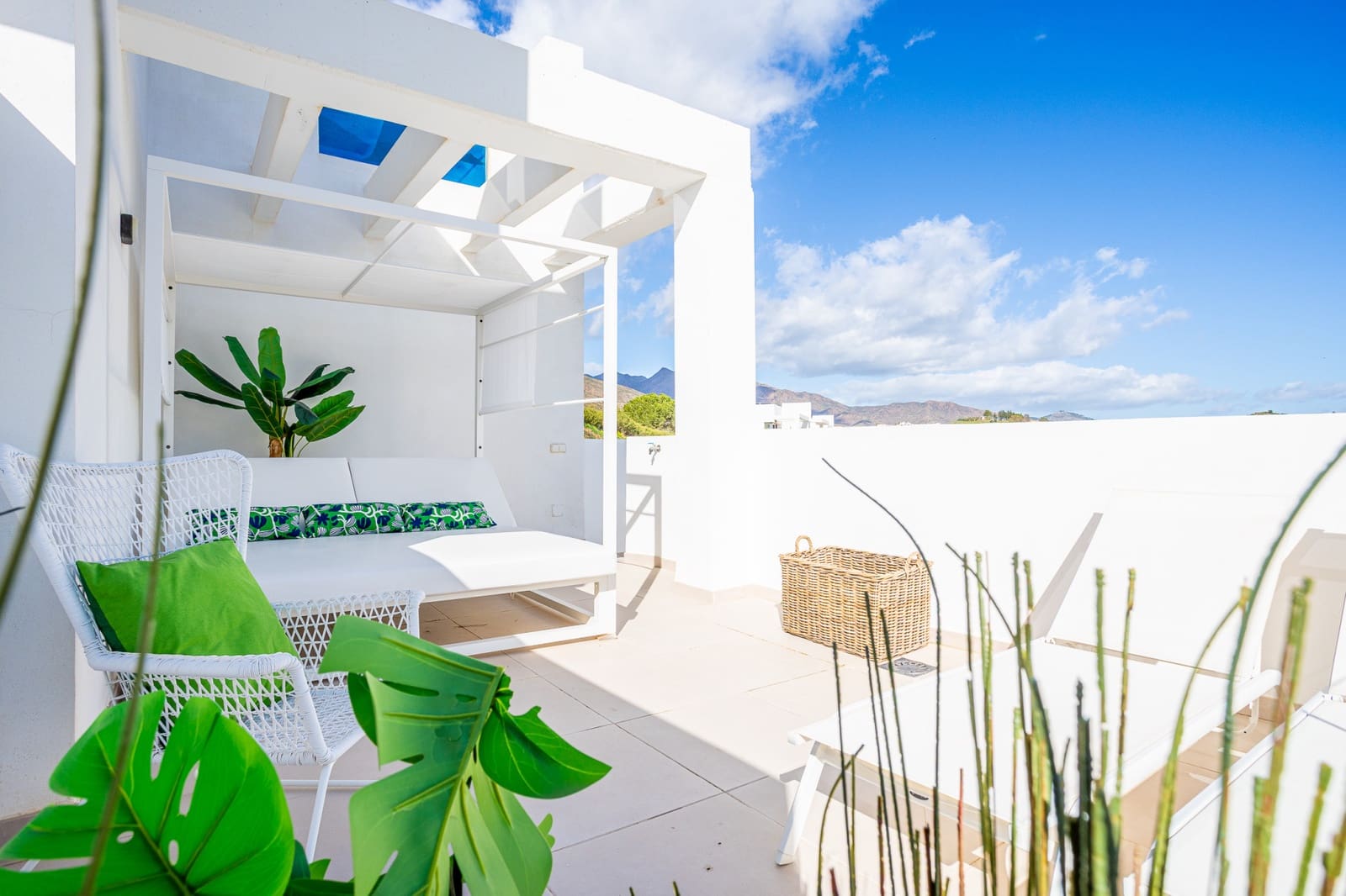 2 slaapkamer Appartement te koop in Mijas Costa met zwembad garage - € 475.000 (Ref: 9598509)