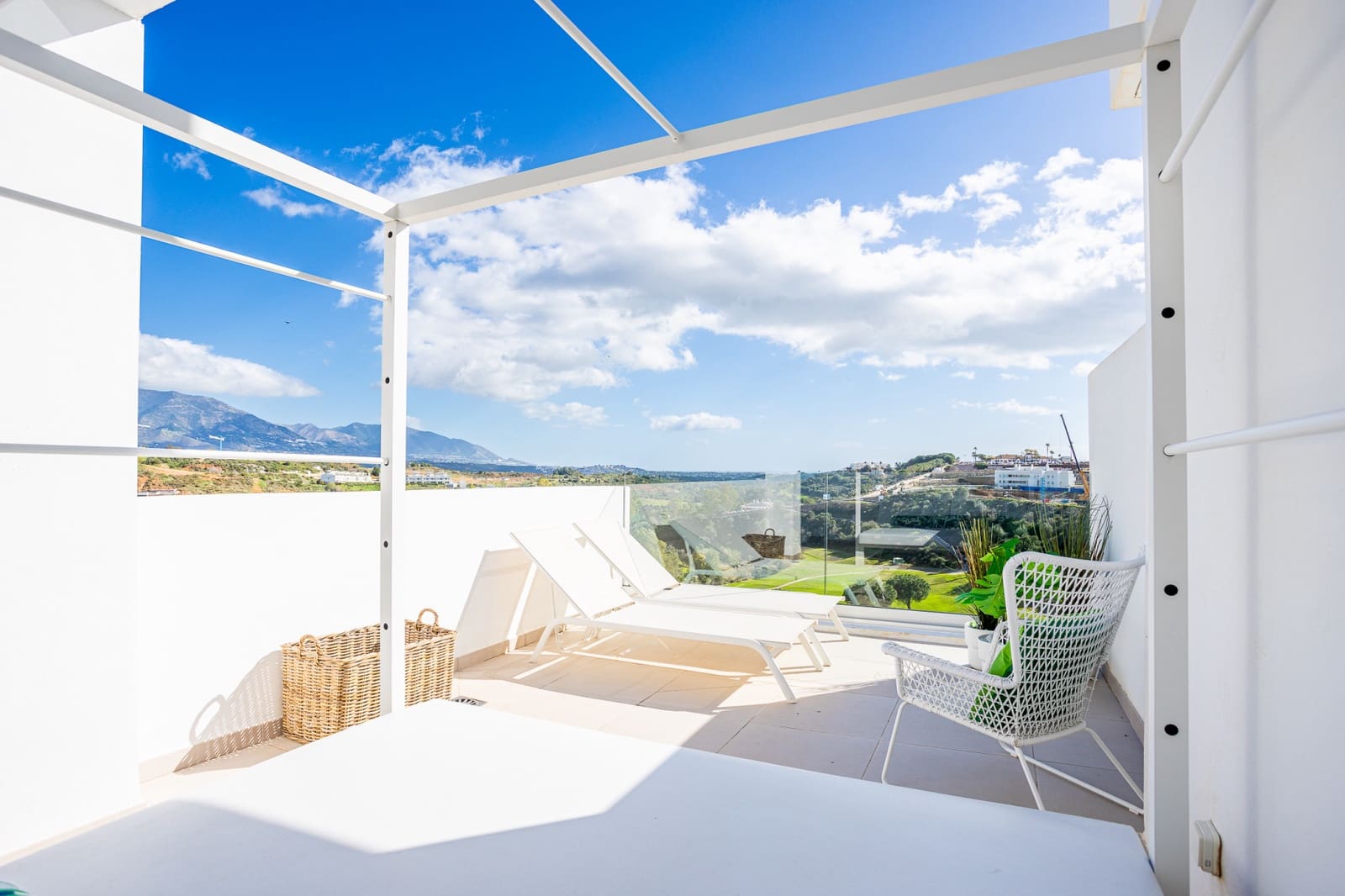 2 slaapkamer Appartement te koop in Mijas Costa met zwembad garage - € 475.000 (Ref: 9598509)