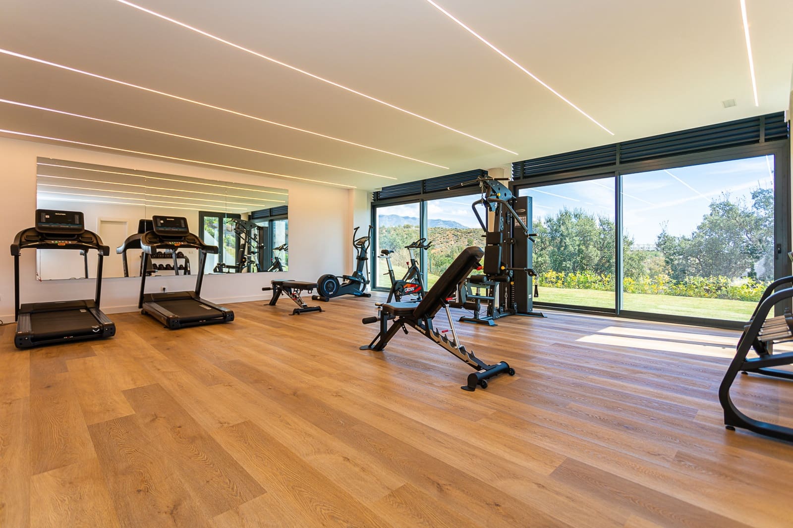 2 slaapkamer Appartement te koop in Mijas Costa met zwembad garage - € 475.000 (Ref: 9598509)