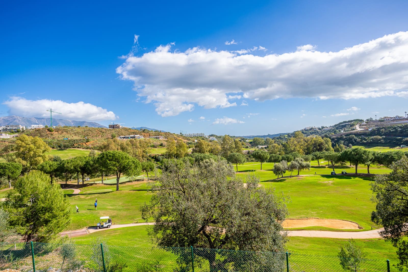 2 slaapkamer Appartement te koop in Mijas Costa met zwembad garage - € 475.000 (Ref: 9598509)