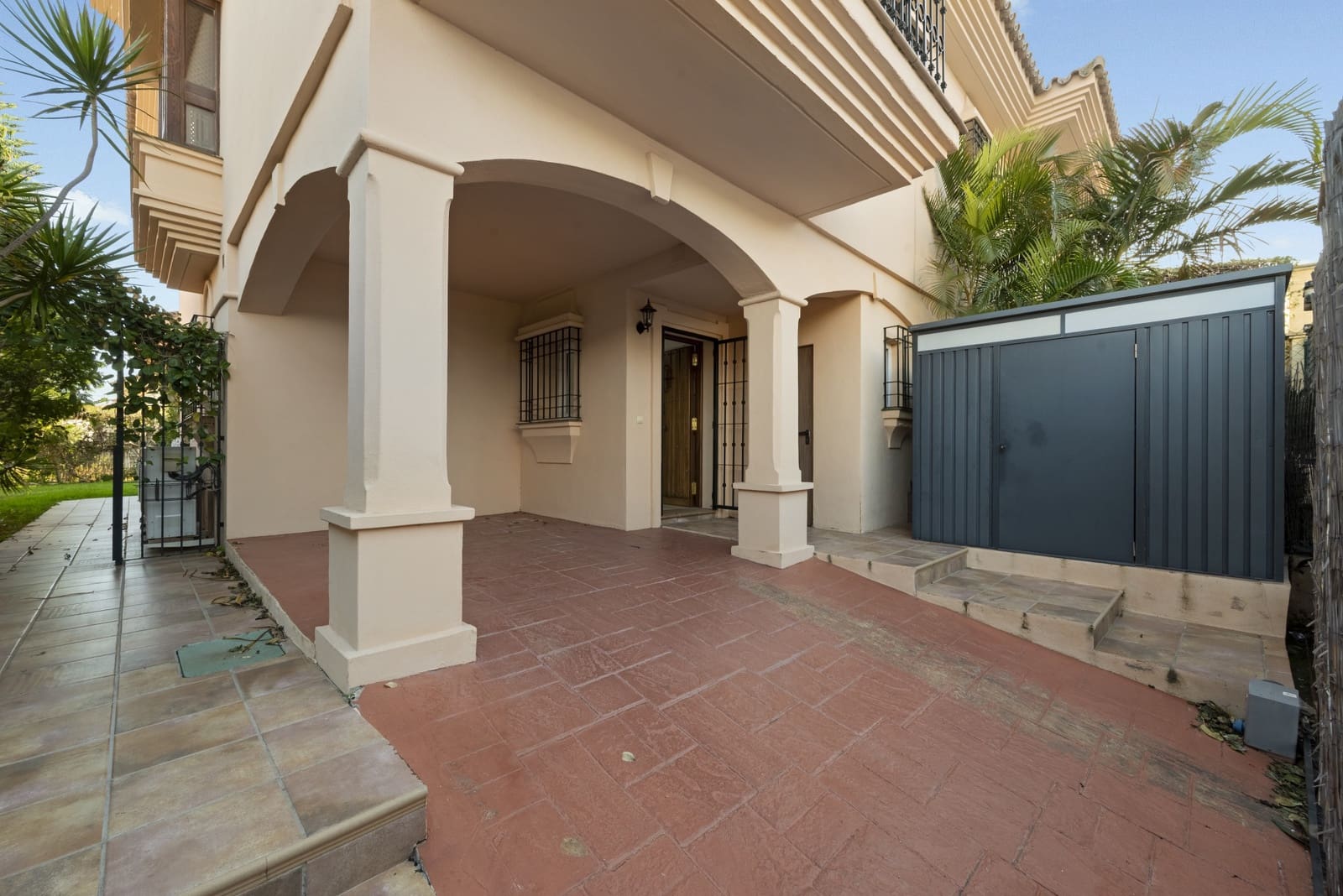 3 sovrum Semi-fristående Villa till salu i Riviera del Sol med pool garage - 525 000 € (Ref: 9604463)