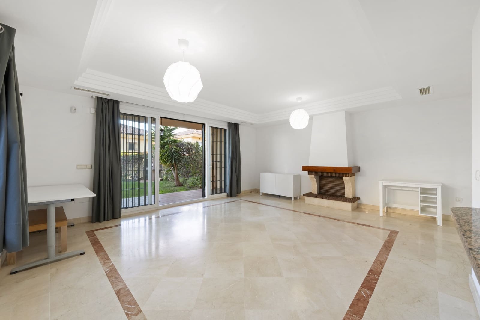 3 sypialnia Dom blizniak na sprzedaż w Riviera del Sol z basenem garażem - 525 000 € (Ref: 9604463)