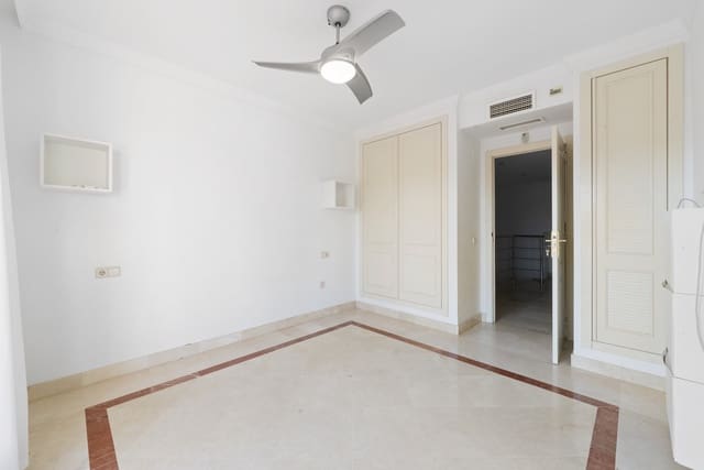 3 camera da letto Villetta Bifamiliare in vendita in Riviera del Sol, Mijas con piscina garage - 525.000 € (Rif: 9604463)