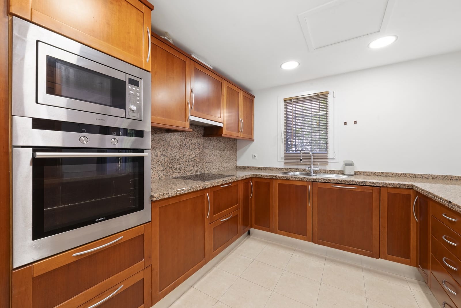 3 sypialnia Dom blizniak na sprzedaż w Riviera del Sol z basenem garażem - 525 000 € (Ref: 9604463)