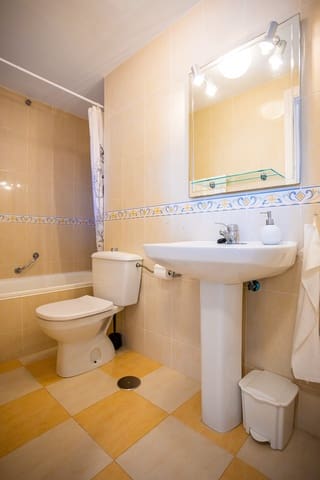 2 chambre Appartement à vendre à Calahonda, Mijas - 249 000 € (Ref: 9607027)