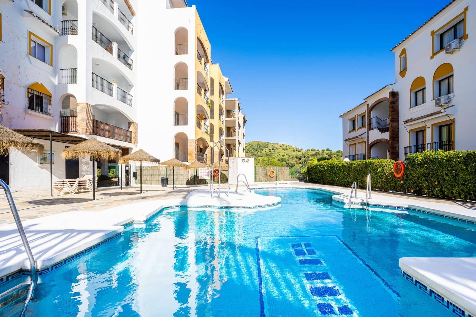 2 chambre Appartement à vendre à Calahonda - 249 000 € (Ref: 9607027)