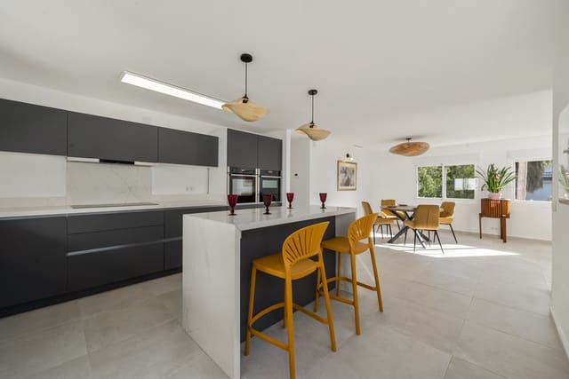 4 sypialnia Willa na sprzedaż w Campo Mijas, Mijas z basenem garażem - 899 000 € (Ref: 9618852)