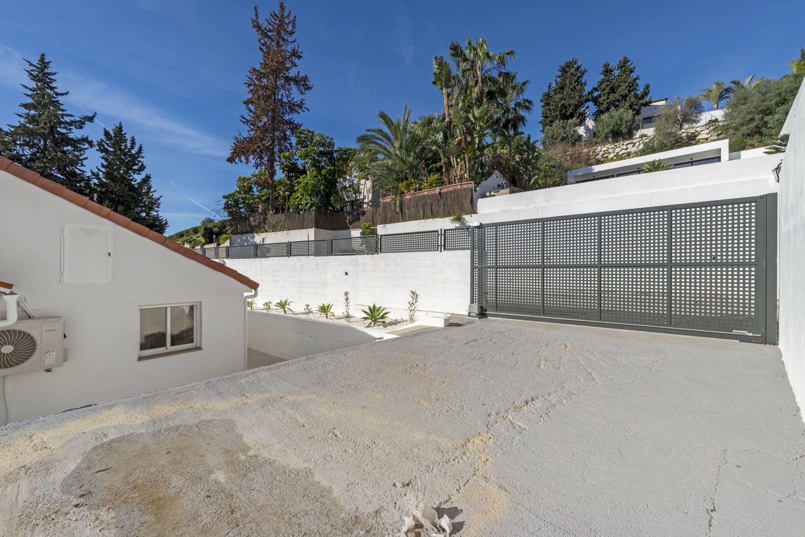 4 bedroom Villa for sale in Campo Mijas with pool garage - € 899,000 (Ref: 9618852)