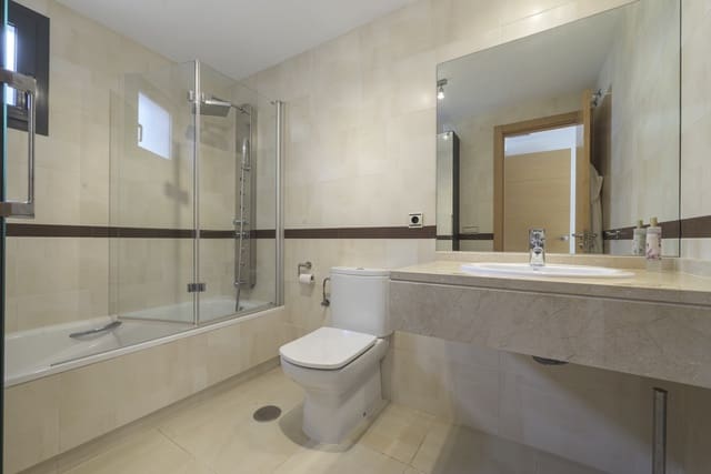 2 quarto Apartamento para venda em La Cala de Mijas, Mijas com piscina garagem - 360 000 € (Ref: 9633693)