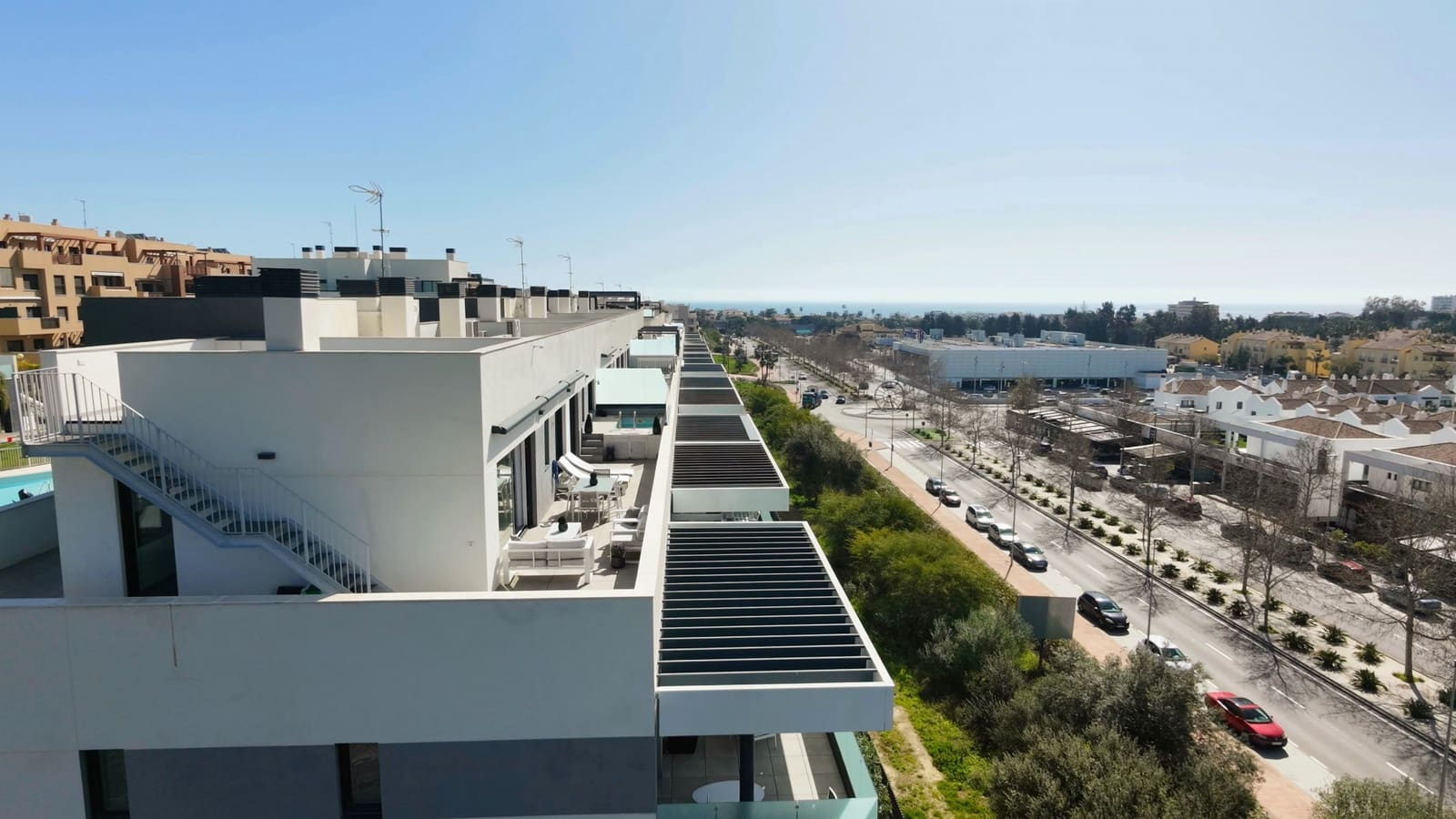 3 chambre Penthouse à vendre à La Cala de Mijas avec piscine garage - 1 150 000 € (Ref: 9643643)