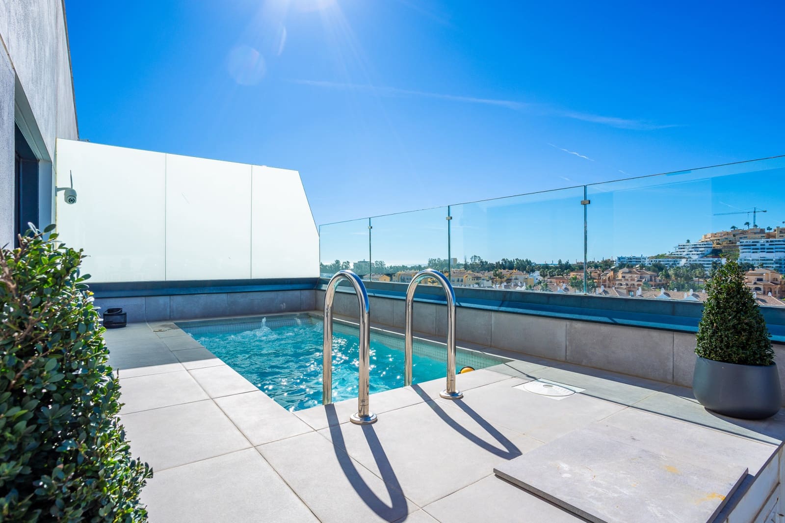 3 chambre Penthouse à vendre à La Cala de Mijas avec piscine garage - 1 150 000 € (Ref: 9643643)