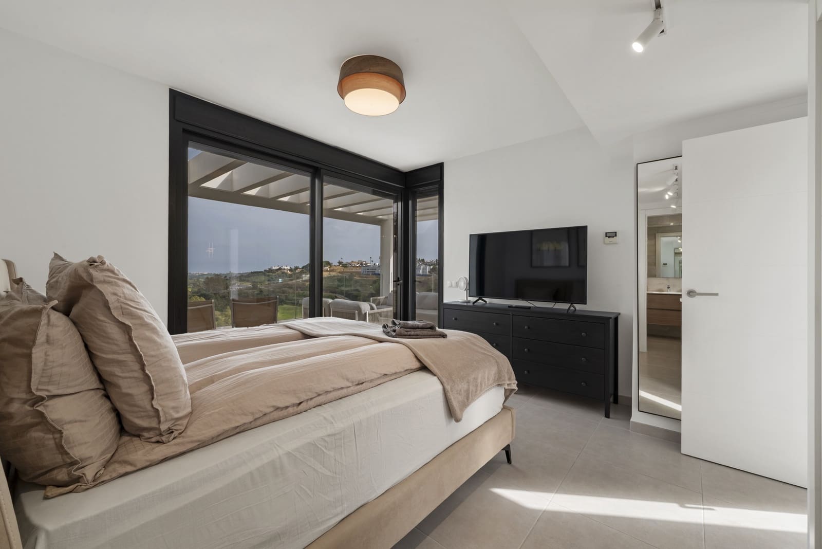 3 bedroom Penthouse for sale in Mijas Costa with pool garage - € 725,000 (Ref: 9643644)