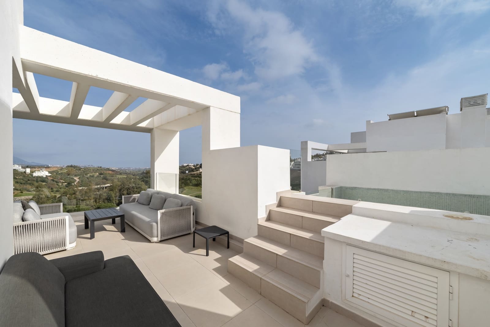 3 bedroom Penthouse for sale in Mijas Costa with pool garage - € 725,000 (Ref: 9643644)