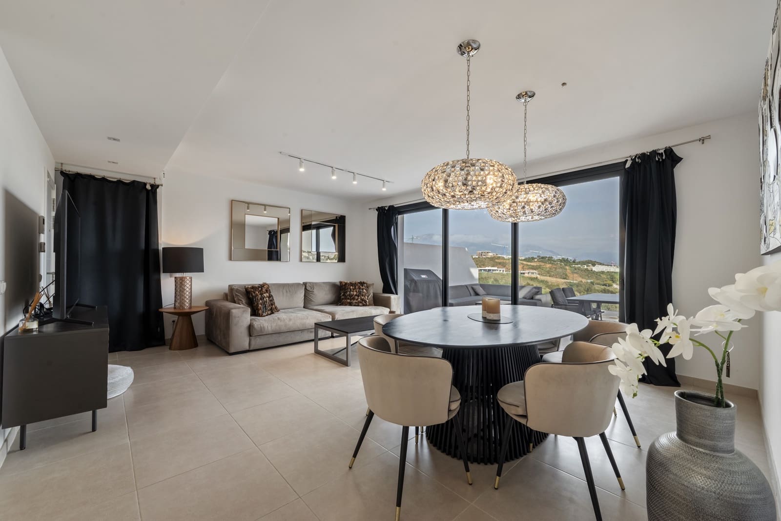 3 soveværelse Penthouse til salg i Mijas Costa med swimmingpool garage - € 725.000 (Ref: 9643644)