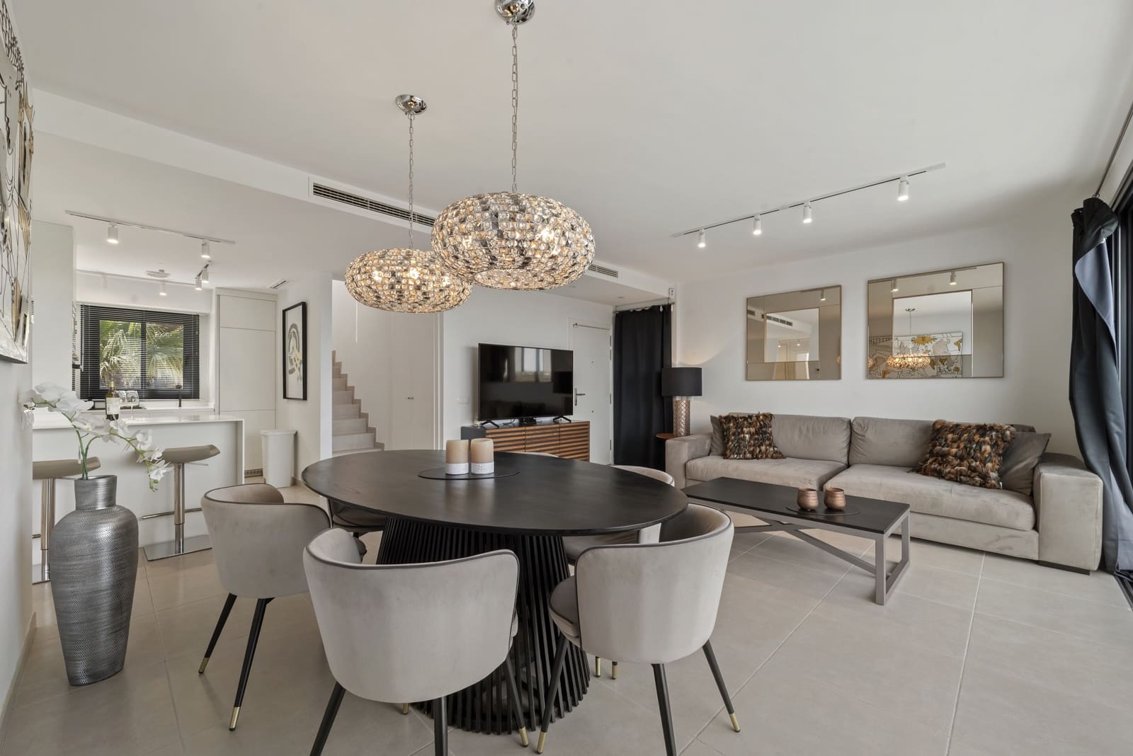 3 soveværelse Penthouse til salg i Mijas Costa med swimmingpool garage - € 725.000 (Ref: 9643644)