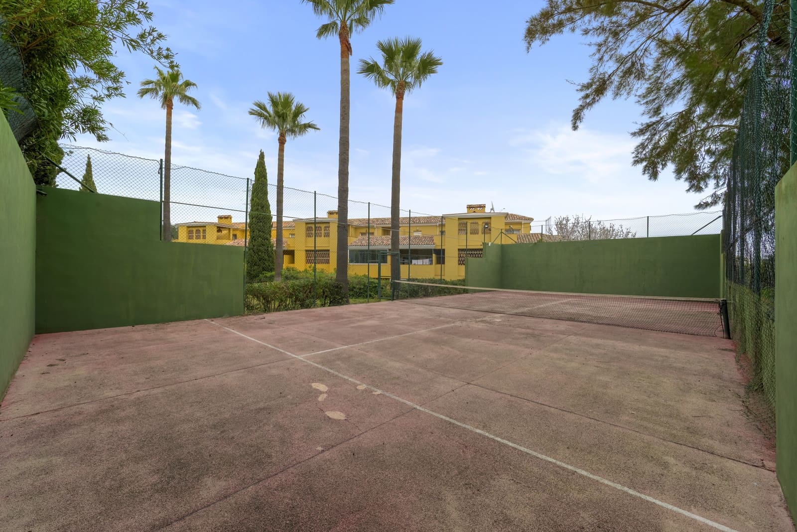 2 Zimmer Apartment zu verkaufen in Mijas Costa mit Pool Garage - 350.000 € (Ref: 9643645)