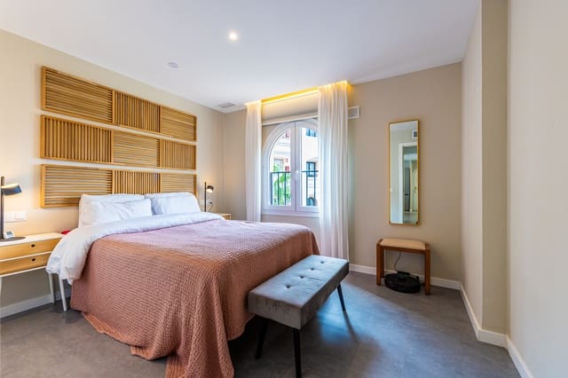 3 chambre Appartement à vendre à Riviera del Sol, Mijas avec piscine - 470 000 € (Ref: 9643646)