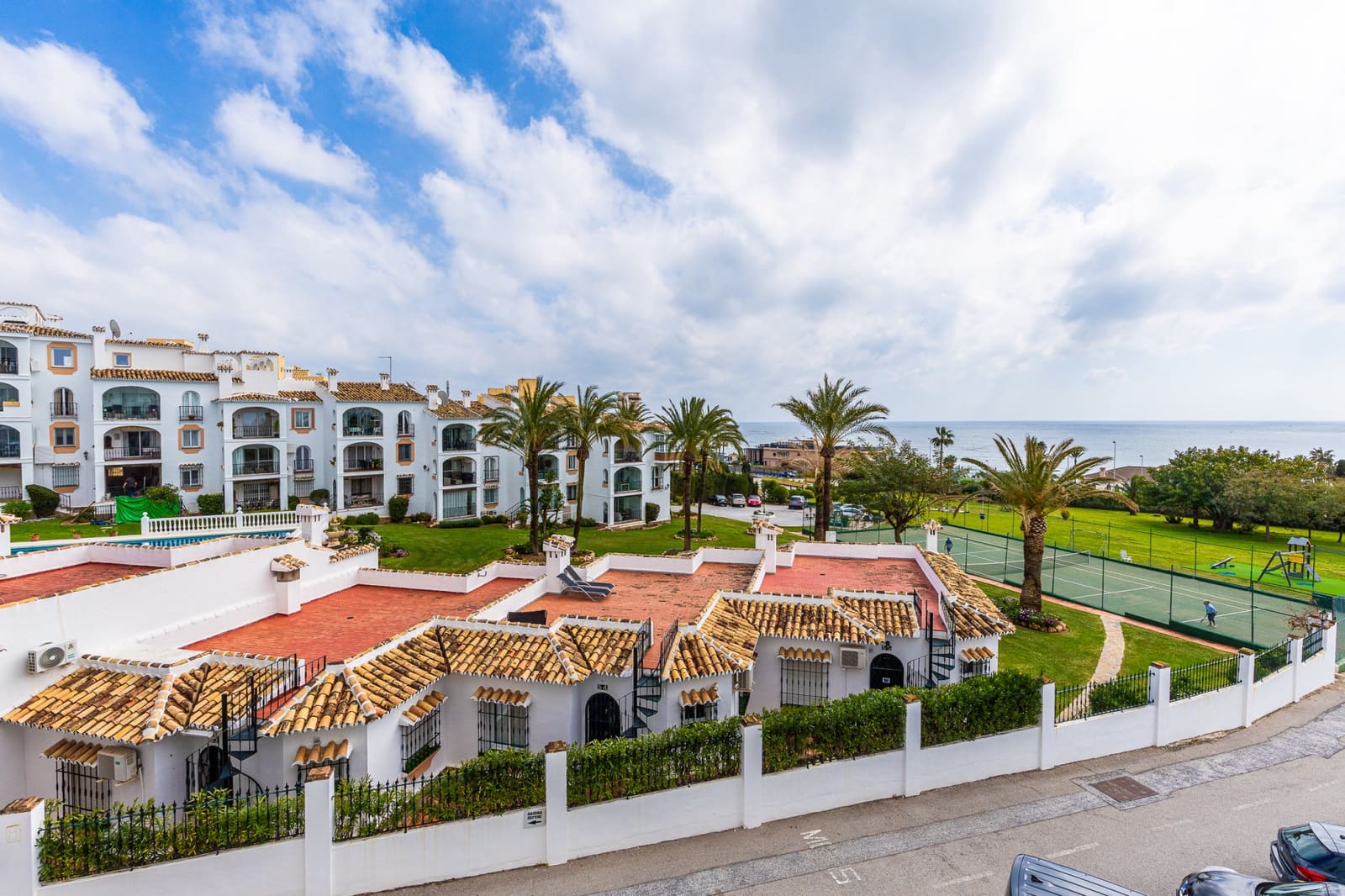 3 chambre Appartement à vendre à Riviera del Sol avec piscine - 470 000 € (Ref: 9643646)