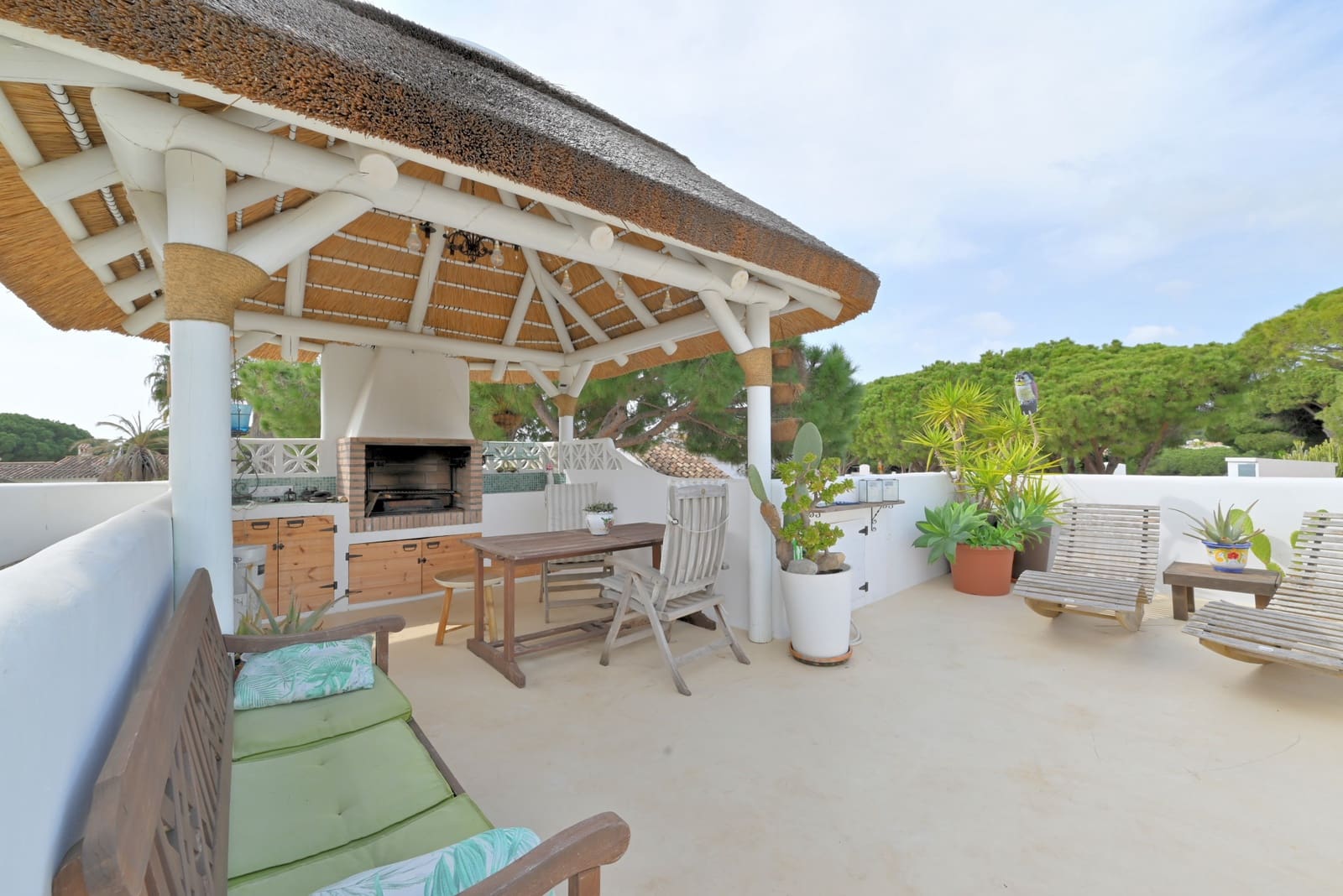 3 soveværelse Villa til salg i Calahonda med swimmingpool garage - € 645.000 (Ref: 9646746)