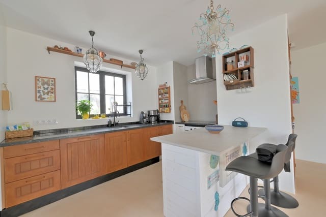 3 soveværelse Villa til salg i Calahonda, Mijas med swimmingpool garage - € 645.000 (Ref: 9646746)